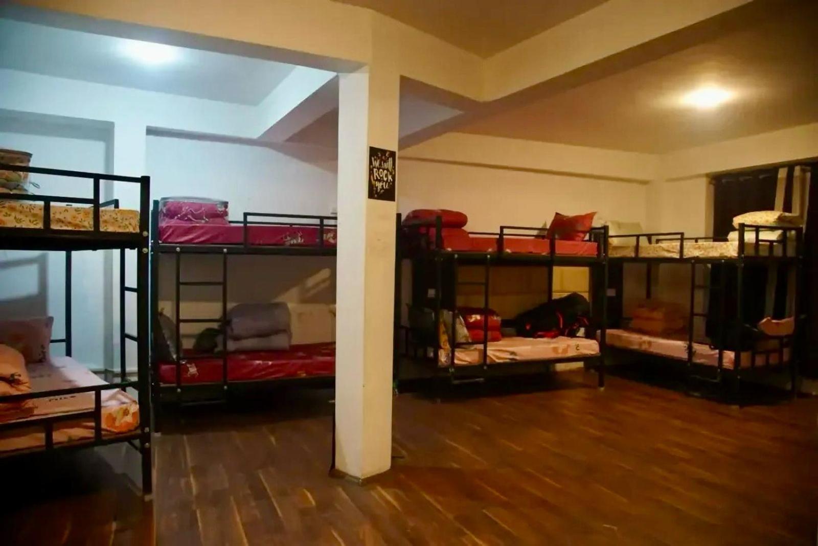 Хостел Backpackers Den Ґанґток Екстер'єр фото